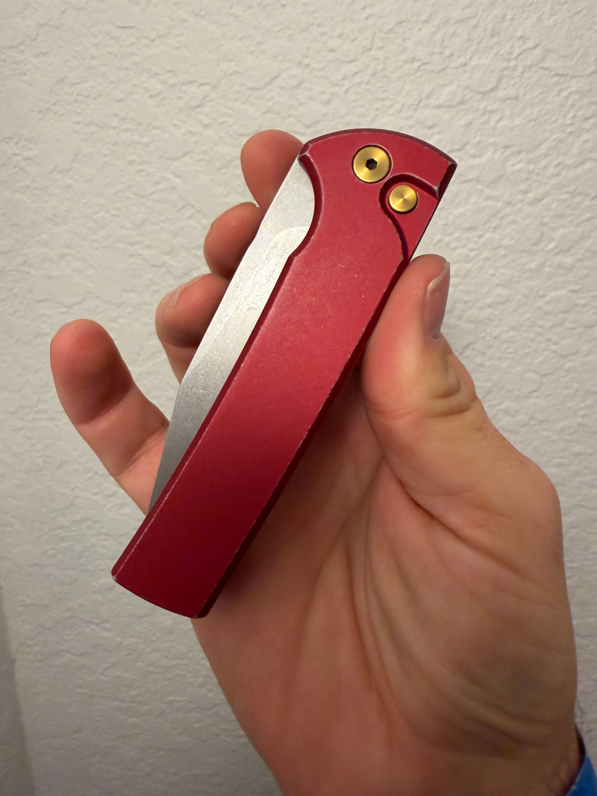 Chaves Scapegoat Full Size – Ramon Chaves Design, Pro-Tech OEM, Battleworn Red Aluminum Handle, Stonewashed MagnaCut Blade, Gold PVD Hardware, Gold Anodized Titanium Clip – Limited Edition serialized out of 80
