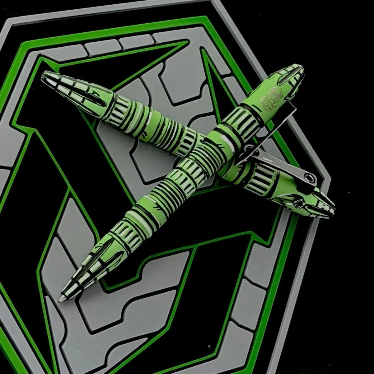 Heretic Knives Limited Edition Thoth Titanium Bolt Action Pen with Toxic Green UV Reactive Cell Shading