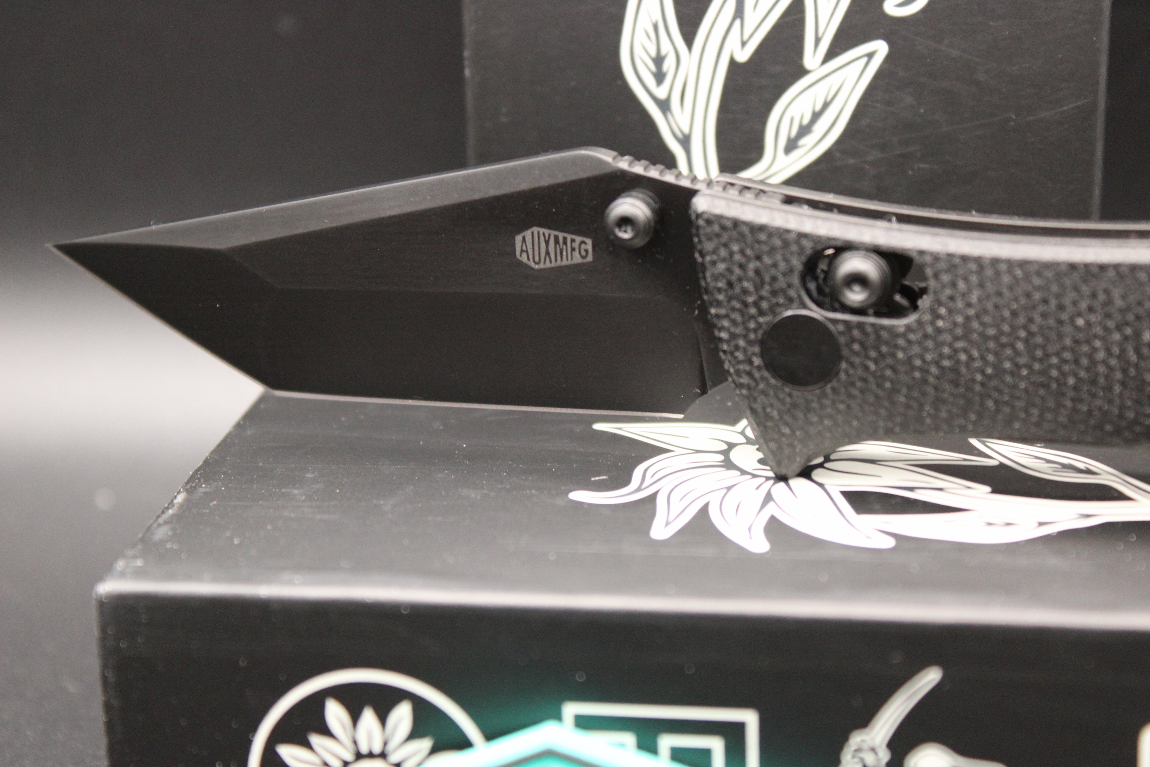Auxiliary Manufacturing Coffin Tanto Crossbar Lock Micarta Handle