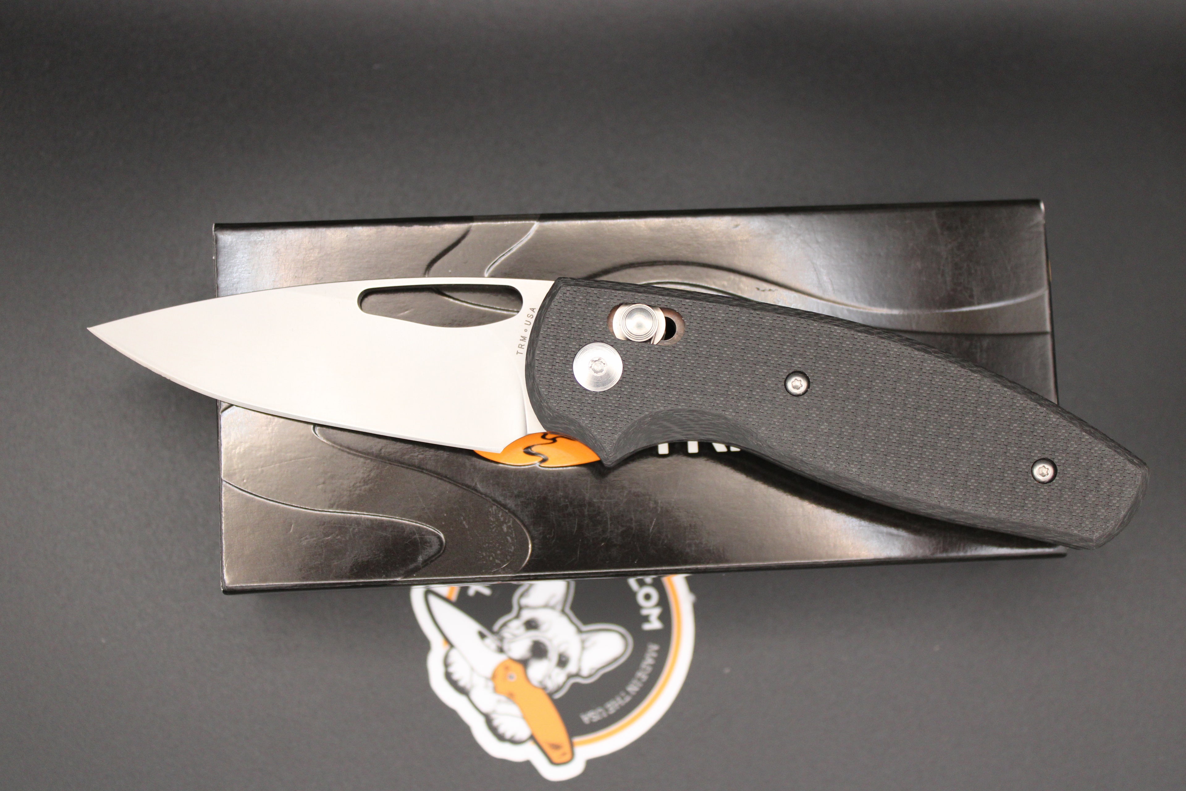 Three Rivers Manufacturing Bulldog Rev B River-LOK Flat Textured Carbon Fiber Magnacut Blade Steel
