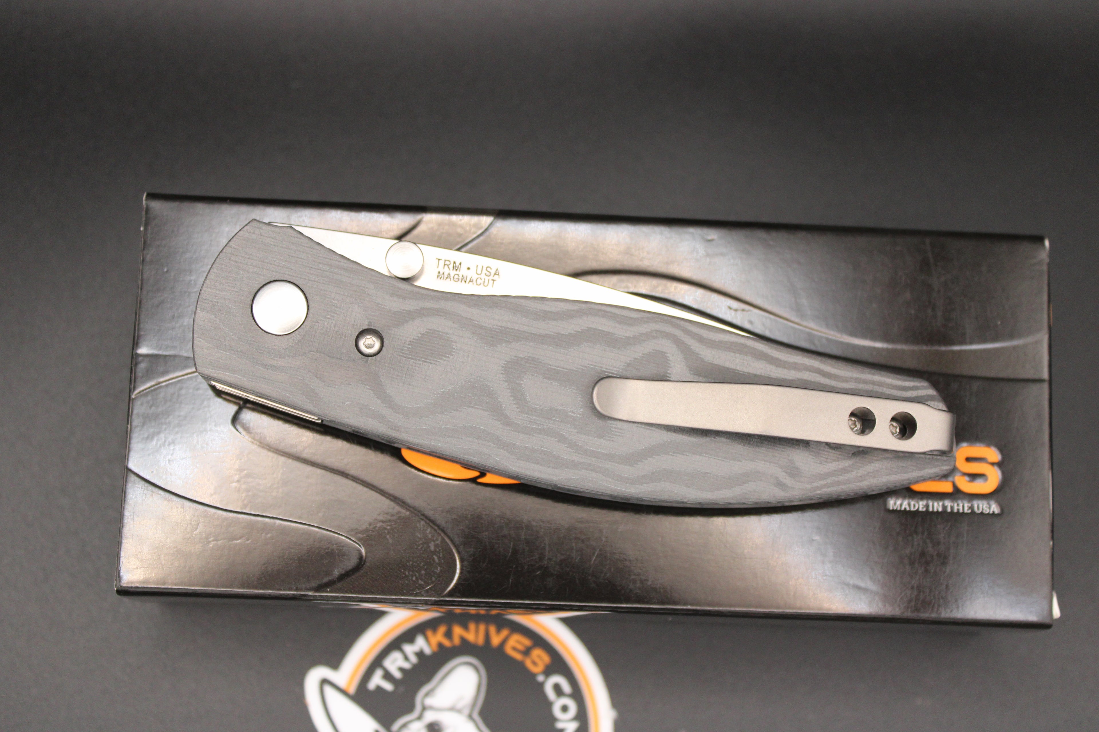 Three Rivers Manufacturing Atom Black Pearl Carbon Fiber Scales Magnacut Steel Flat Ground Blade with Liner Lock