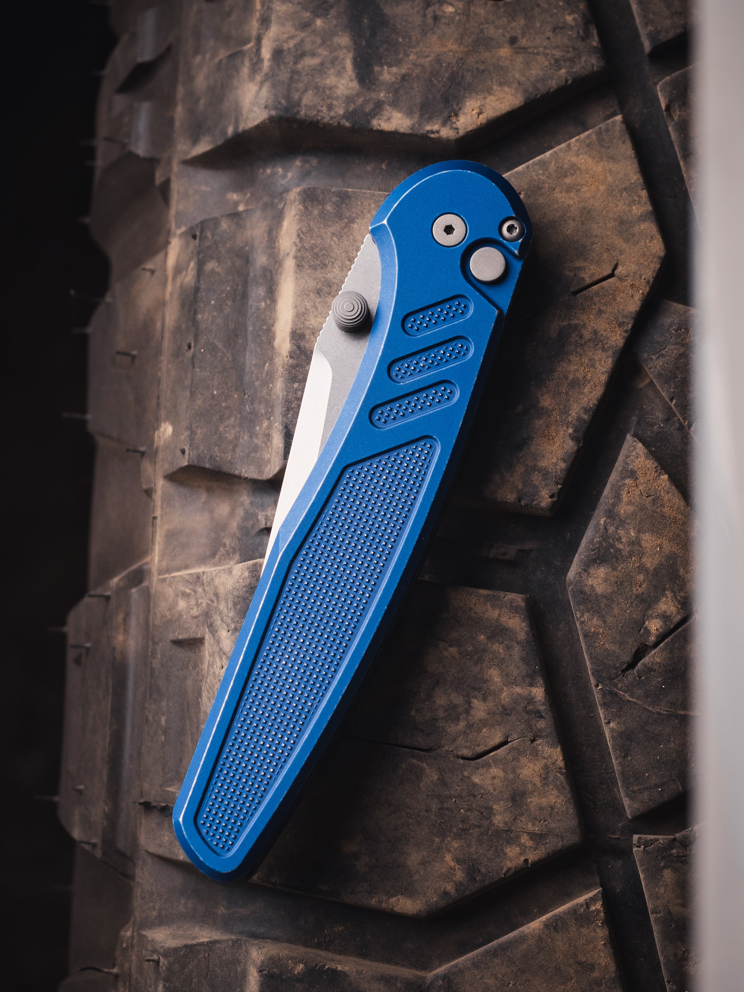 Peace Neighbor Designed Pro-Tech Avalon - Battleworn knurled blue aluminum handle, stonewash Magnacut blade, blasted thumb studs and hardware, blasted long deep carry clip