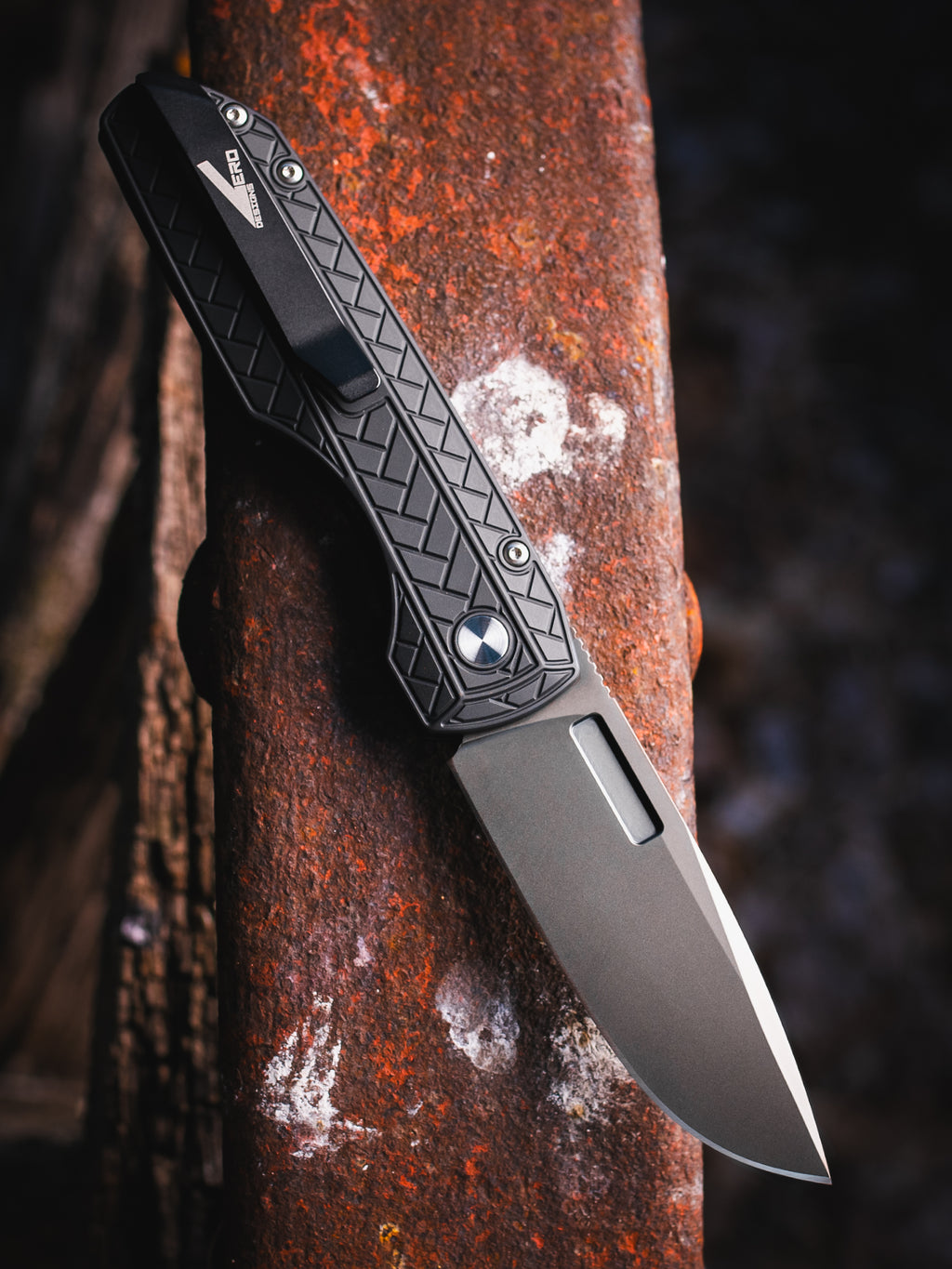 Vero Pro-Tech Synapse 2 Black Herringbone Aluminum Handle Smokey Grey DLC Magnacut Blade Serialized out of 50