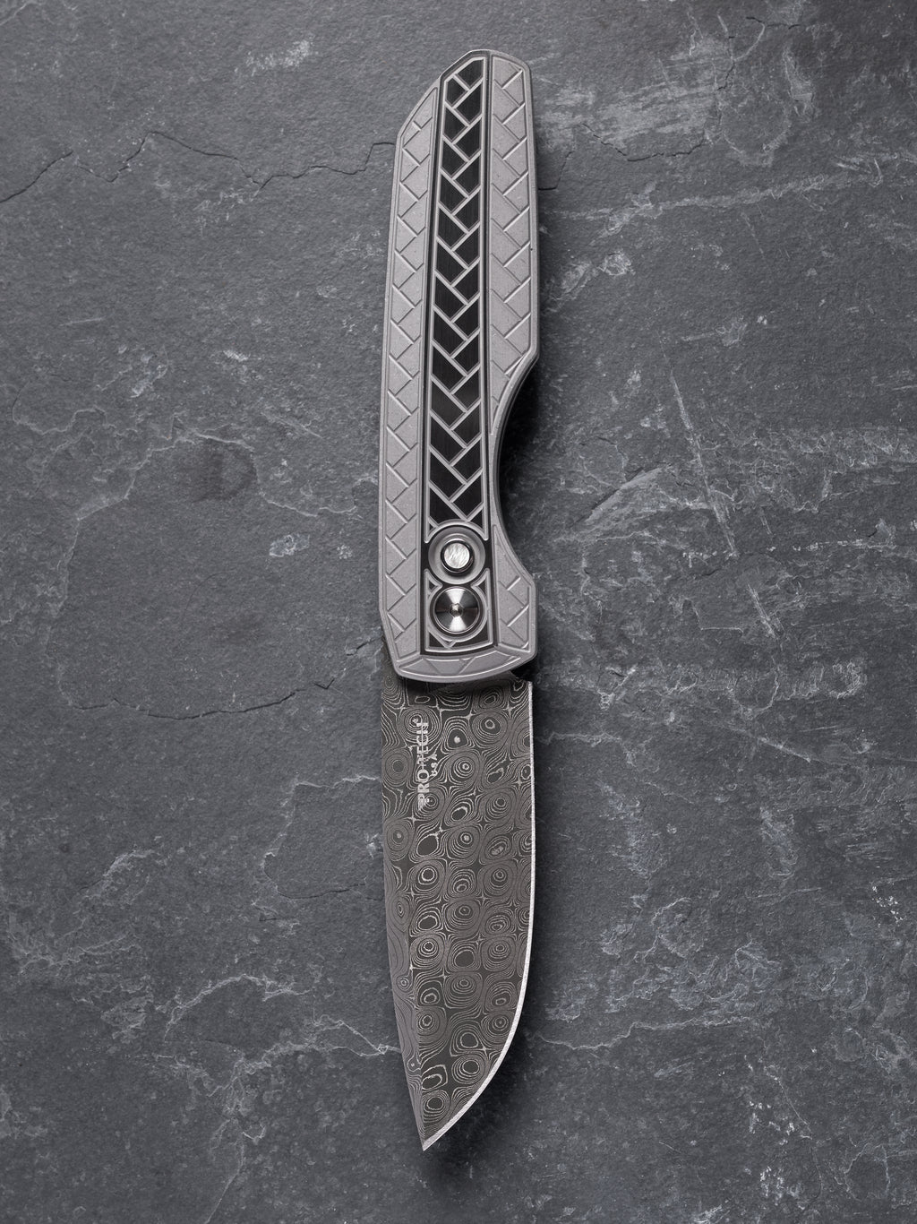 Pro-Tech Vero Synapse Custom Two-Toned Heat Treated Steel Herringbone Handle Nichols Raindrop Damascus Blade