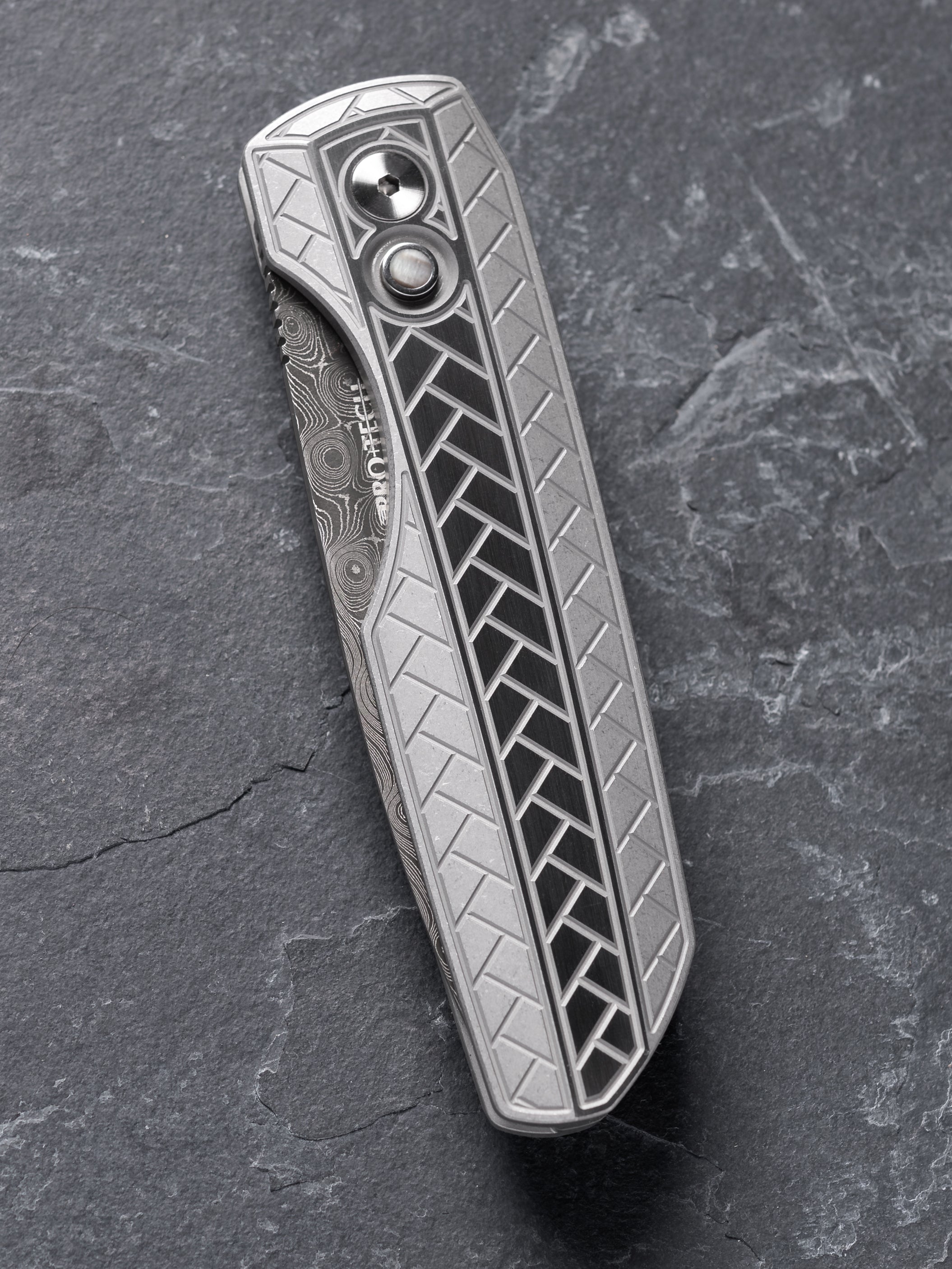 Pro-Tech Vero Synapse Custom Two-Toned Heat Treated Steel Herringbone Handle Nichols Raindrop Damascus Blade