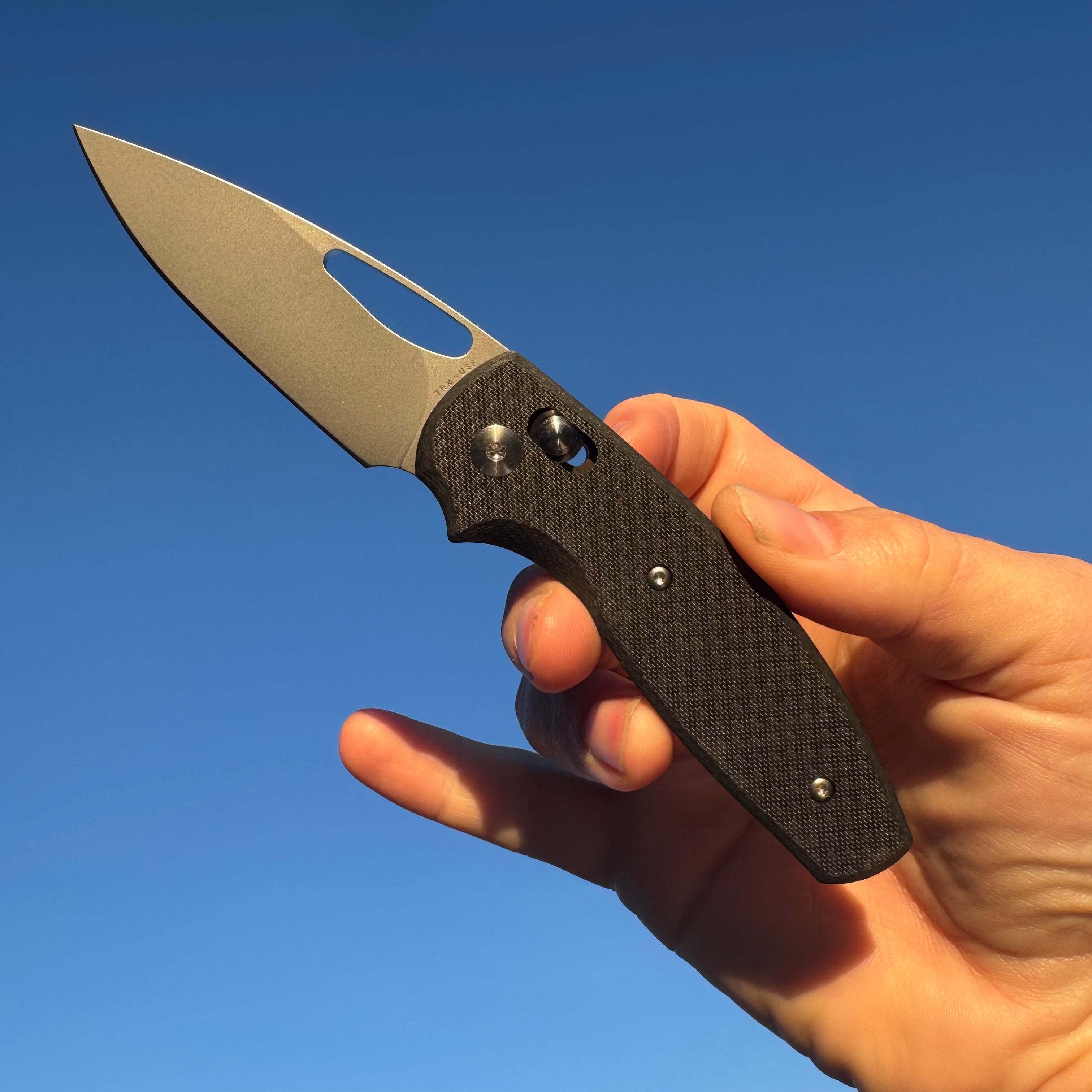 Three Rivers Manufacturing Bulldog Rev B River-LOK Flat Textured Carbon Fiber Magnacut Blade Steel